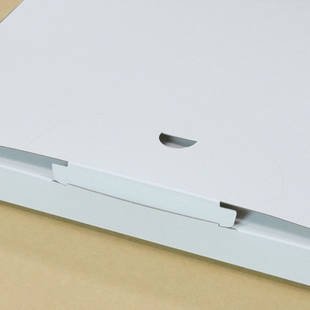 返し付きで配送中も開かず安心