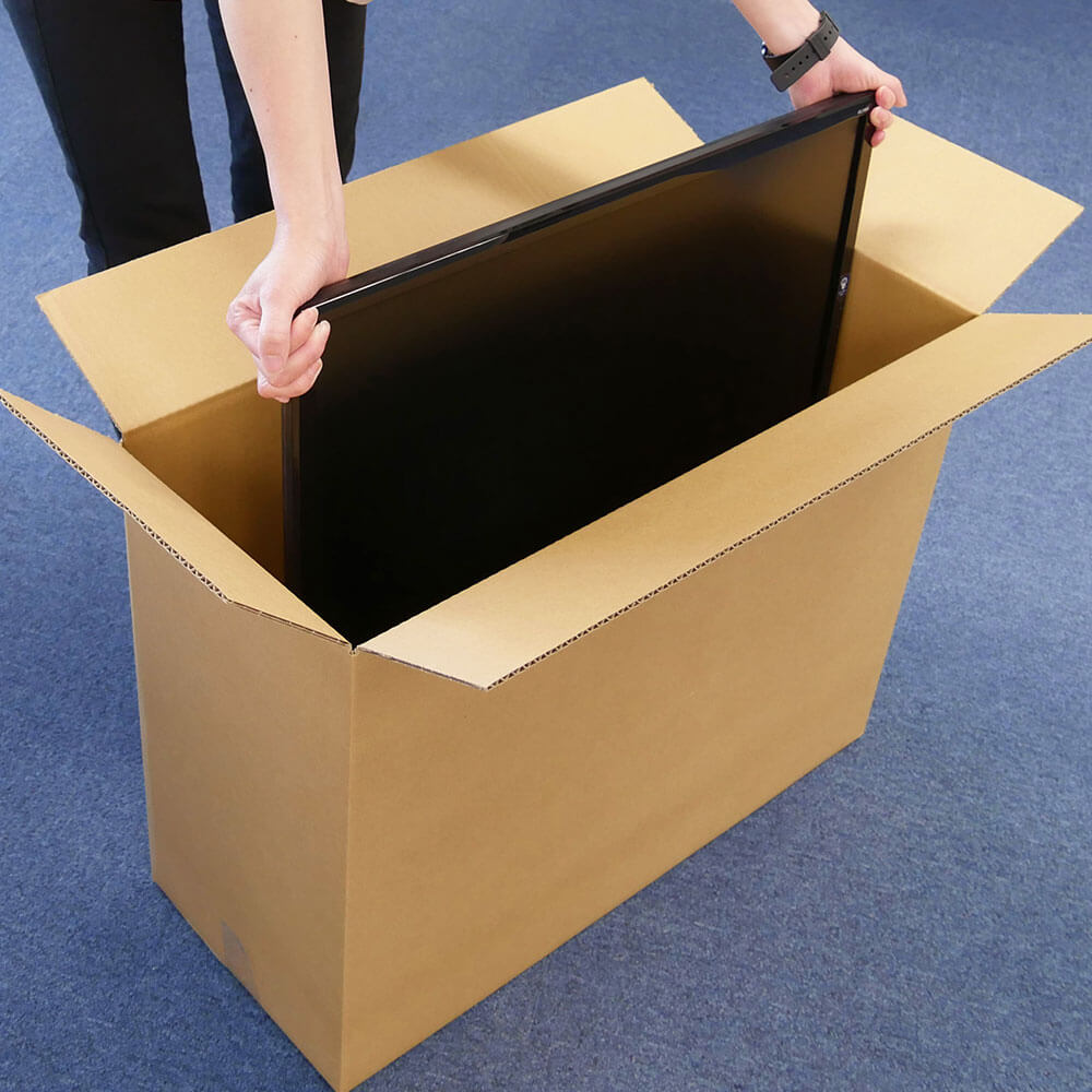 モニターの保管や発送に